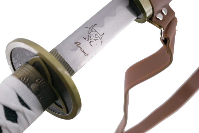 Katana 15963 de Michonne de Walking Dead réplica no oficial de 103 cm hoja de acero, vaina de curpiel marrón con encordado blanco y cinta para colgar en la espalda, mango encordado blanco. Ref. 15963