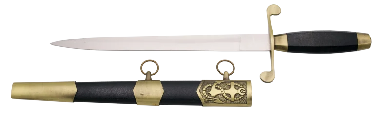 Daga S0151 Medieval Marinera, el pomo y la guarda son de color bronce con la empuñadura en negro. El tamaño total es de 35cm y la hoja de acero. La vaina es de color negro con acabados en dorado y una franja en medio en dorado contiene dos anillas. Ref. S0151