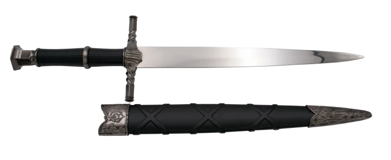 Daga S0224, replicas en miniatura de espadas de The Witcher, el pomo y la guarda son de color niquel con la  empuñadura en color negro con acabados en niquel. El tamaño total es de 40cm de hoja en acero. La vaina es de color negro con acabados en niquel. Ref. S0224