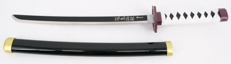 Katana S0284 de Demon Slayer empuñada por Tomioka Giyuu réplica no oficial de 40 cm hoja de acero, mango con encordado blanco con piel de imitación de raya color negro. Ref. S0284 - Imagen 2
