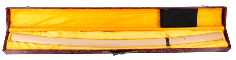 Shirasaya Funcional S5002 de 105 cm hoja de acero al carbono AISI 1045 con filo, con vaina y mango de madera clara, con caja de madera forrada de tejido decorativo de presentación. Ref. S5002 - Imagen 3