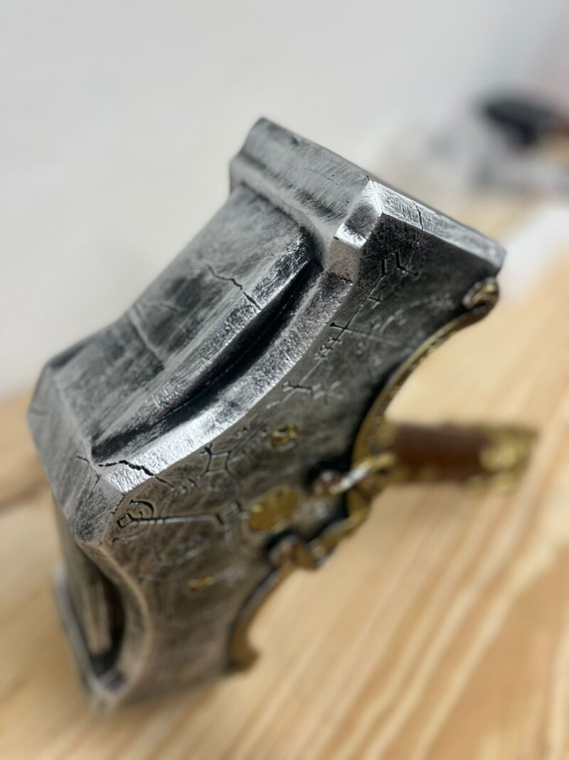 Martillo de Thor Mjölnir - God of War Rägnarok - Imagen 3